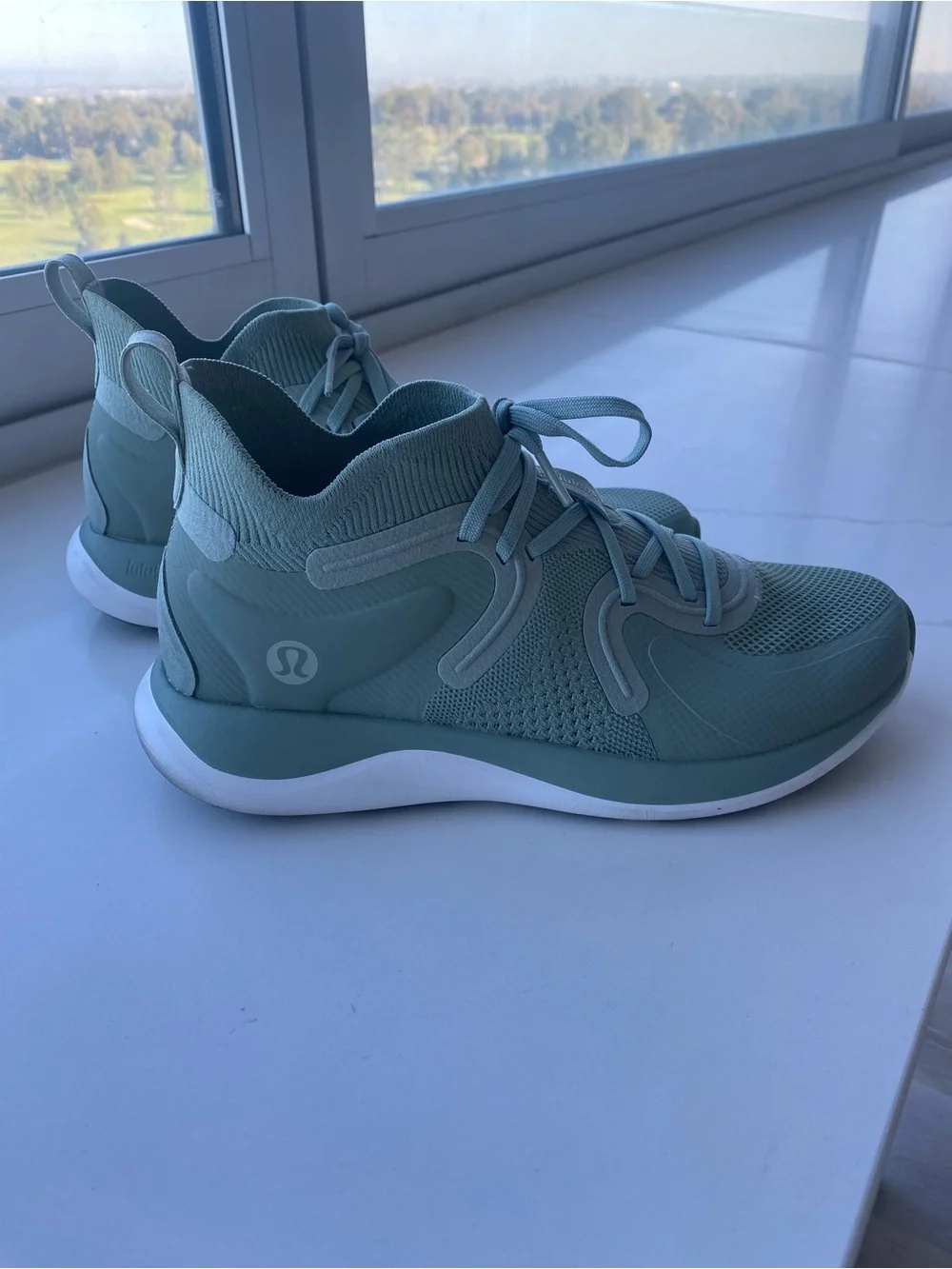 Lululemon Chargefeel Sneakers. Size 9